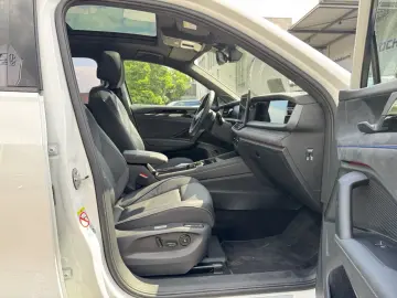 VW Tayron eHybrid R-Line DSG AHK HUD NAVI PANO