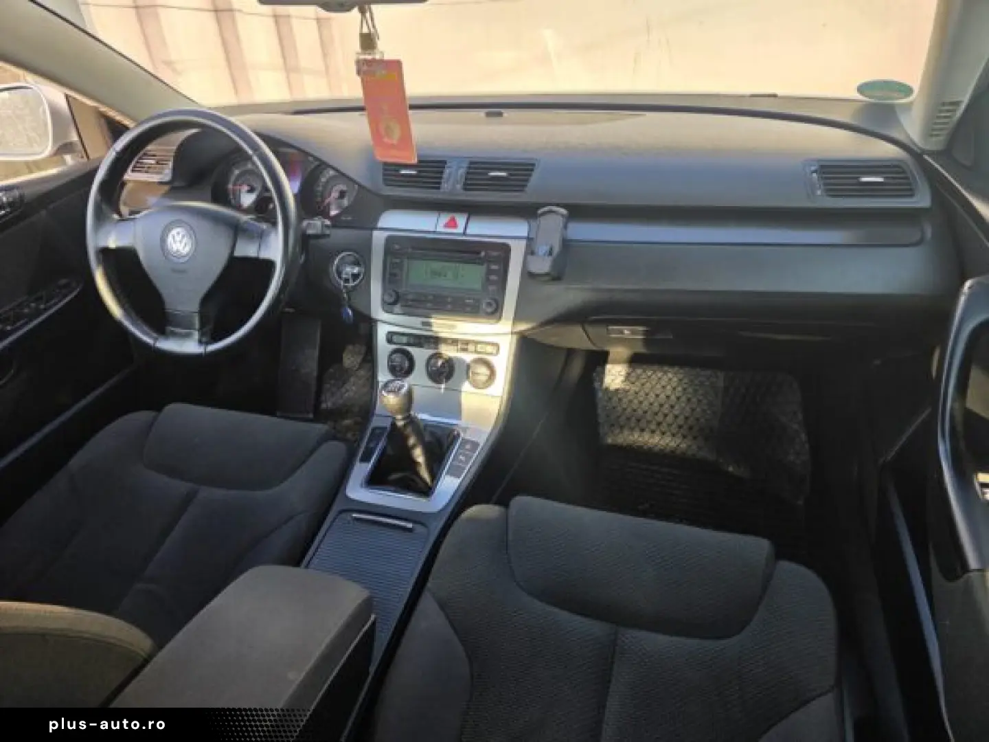 VW PASSAT   An 2006   Motor 2 0