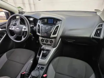 FORD FOCUS   An 2012   Motor 1 6