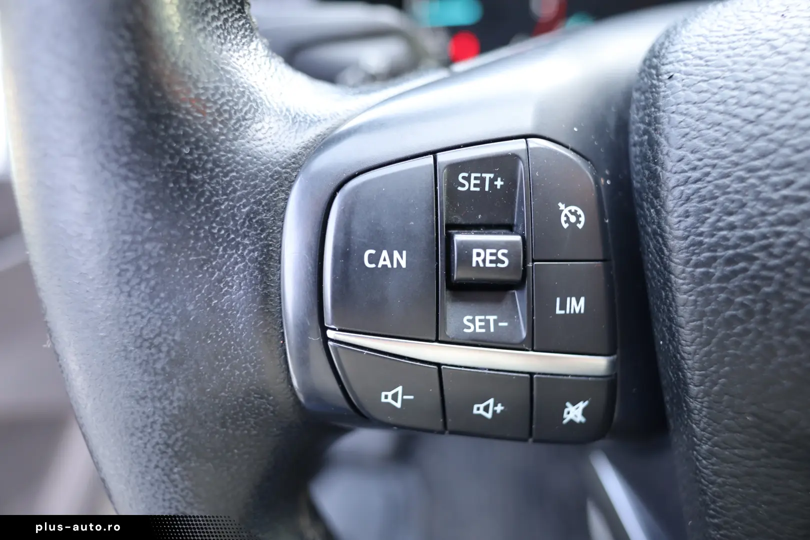 Ford Transit L3H2 2.0D 130CP