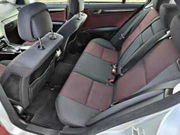 MERCEDES C180   An 2010   Motor 2 2