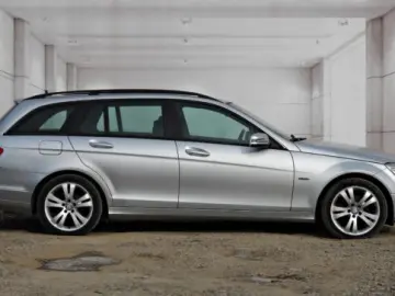 MERCEDES C180   An 2010   Motor 2 2