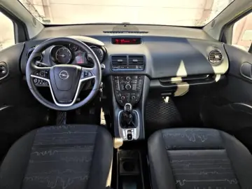 OPEL MERIVA   An 2011   Motor 1 7