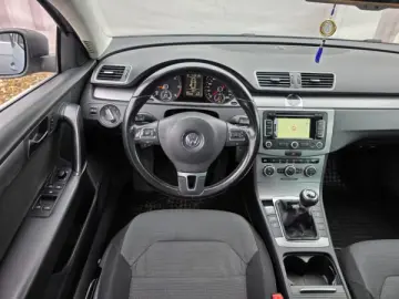 VW PASSAT B7   An 2012   Motor 1 6