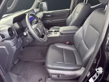 TOYOTA Land Cruiser 2.8 AWD Executive 1.Hand Deutsch