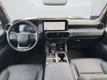 TOYOTA Land Cruiser 2.8 AWD Executive 1.Hand Deutsch