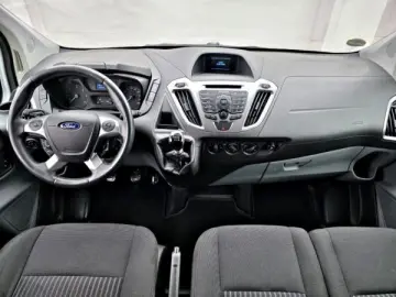 FORD TRANZIT – MICROBUZ CU 9 LOCURI   An 2012