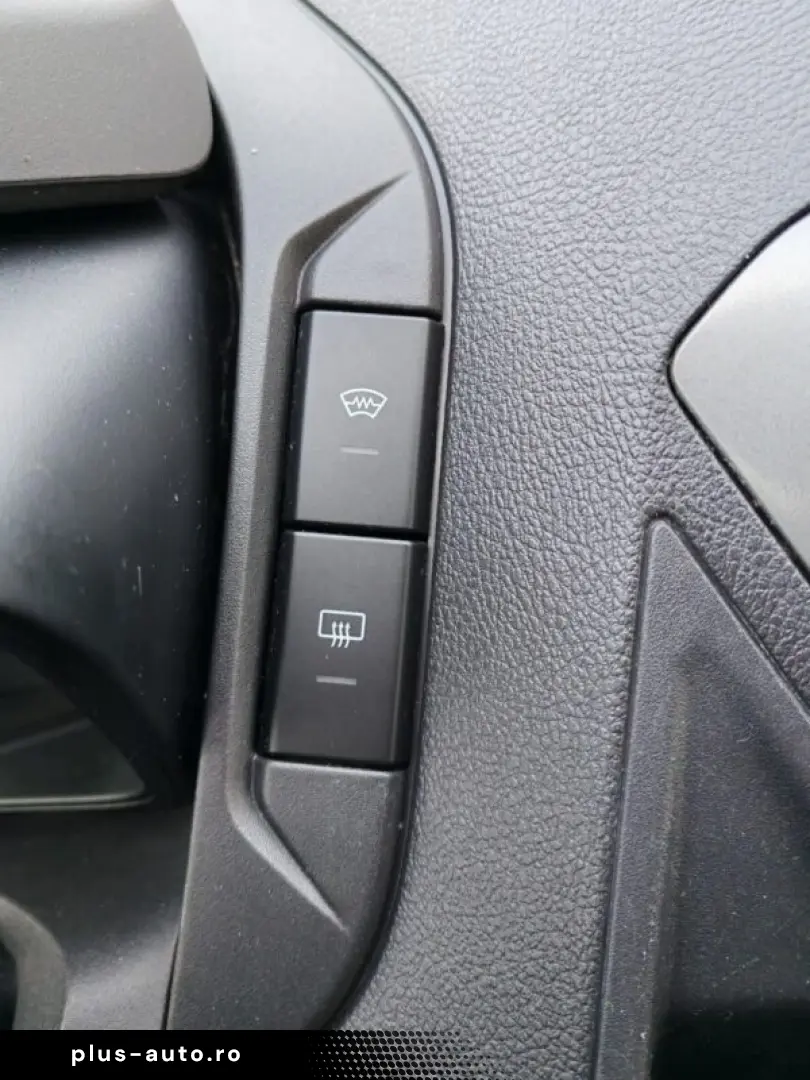 FORD TRANZIT – MICROBUZ CU 9 LOCURI   An 2012