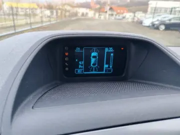 FORD TRANZIT – MICROBUZ CU 9 LOCURI   An 2012