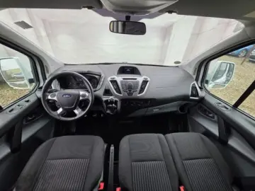 FORD TRANZIT – MICROBUZ CU 9 LOCURI   An 2012