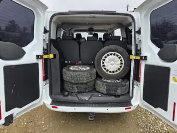 FORD TRANZIT – MICROBUZ CU 9 LOCURI   An 2012