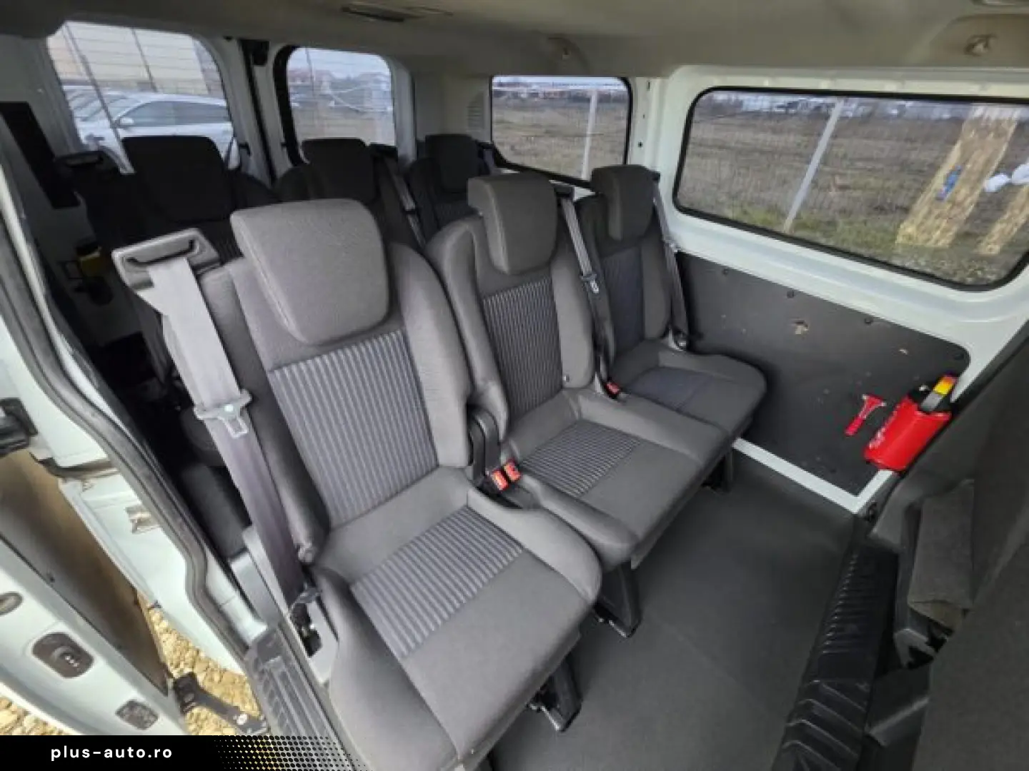 FORD TRANZIT – MICROBUZ CU 9 LOCURI   An 2012