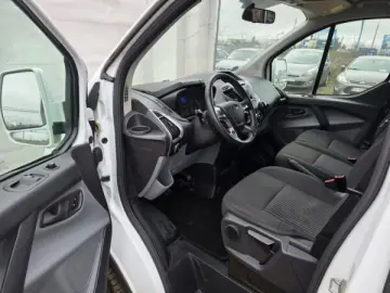 FORD TRANZIT – MICROBUZ CU 9 LOCURI   An 2012