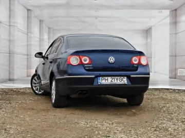 VW PASSAT   An 2006   Motor 2.0