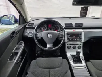 VW PASSAT   An 2006   Motor 2.0
