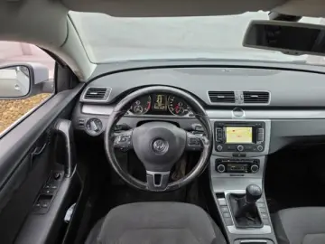 VW PASSAT   An 2011   Motor 1 6 DIESEL