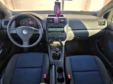 VW GLOF 5   An 2006   Motor 1 9