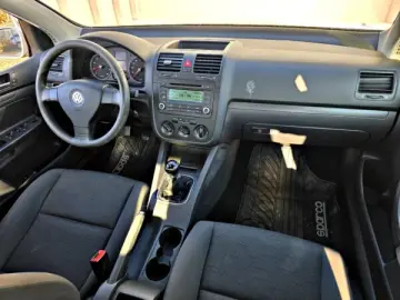 VW GOLF   An 2006   Motor 1 4