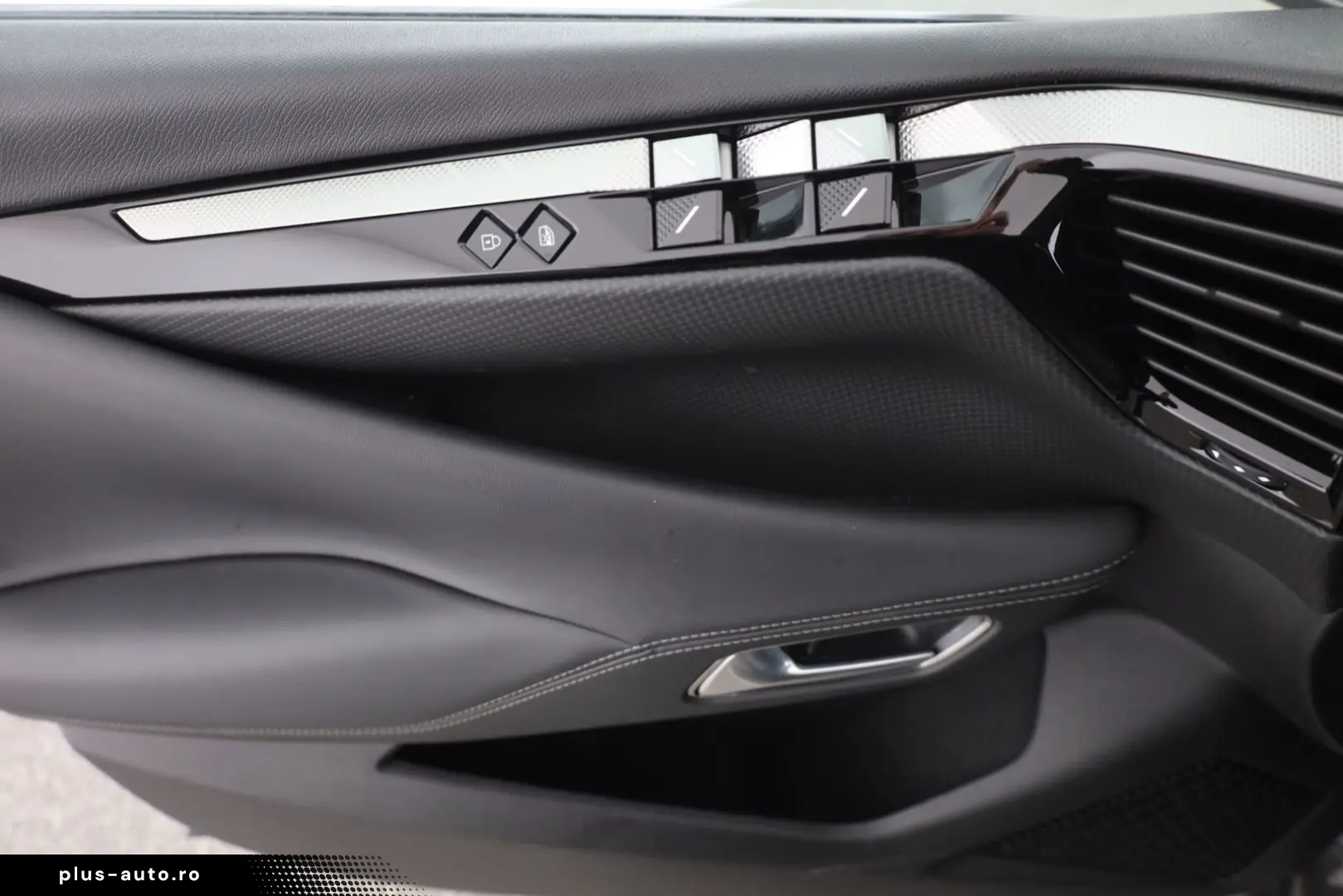 DS DS4 PureTech130 Aut. LED ACC Navi