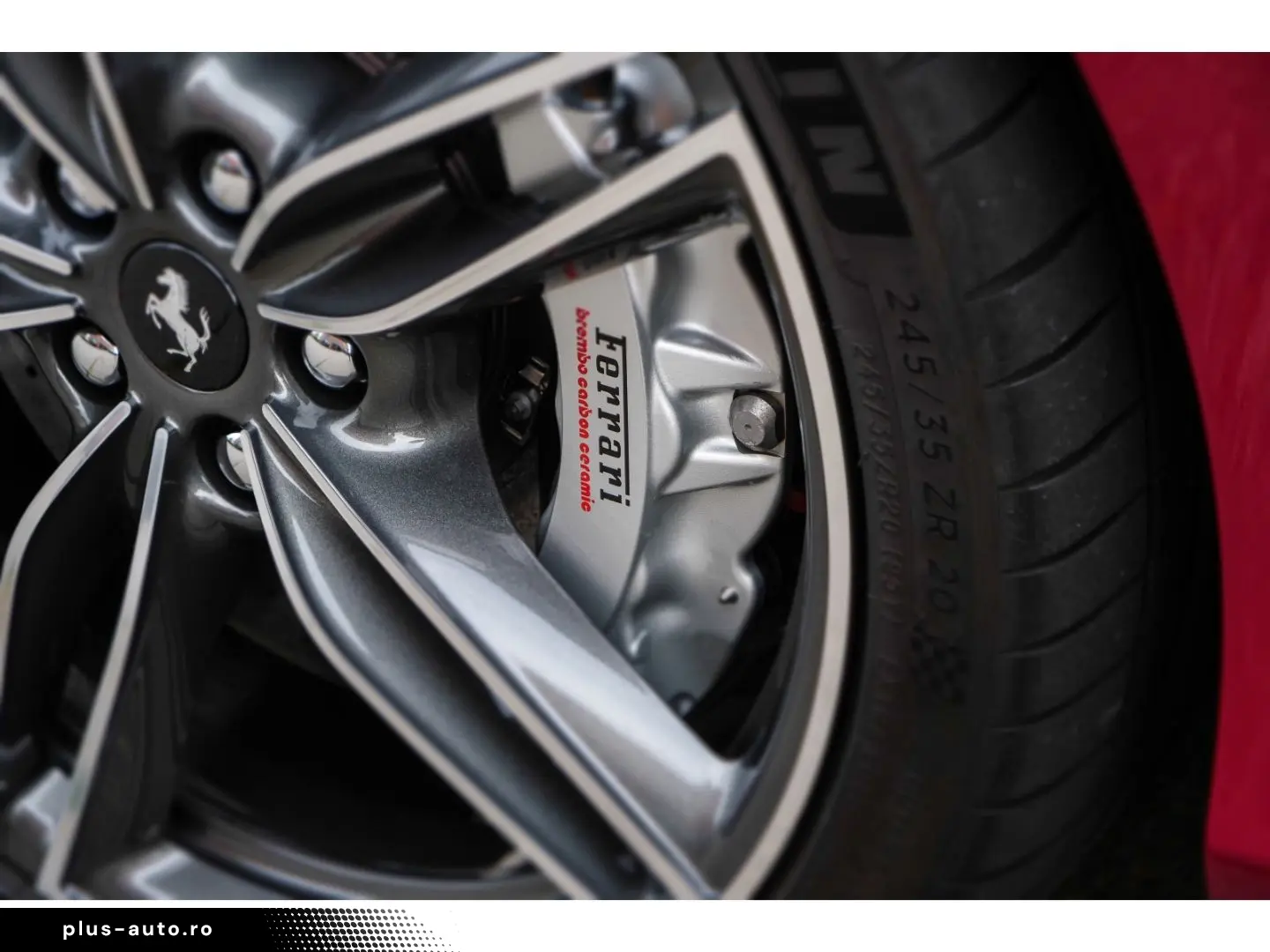 FERRARI Roma Spider  Leder LED CarPlay Daytona-Design