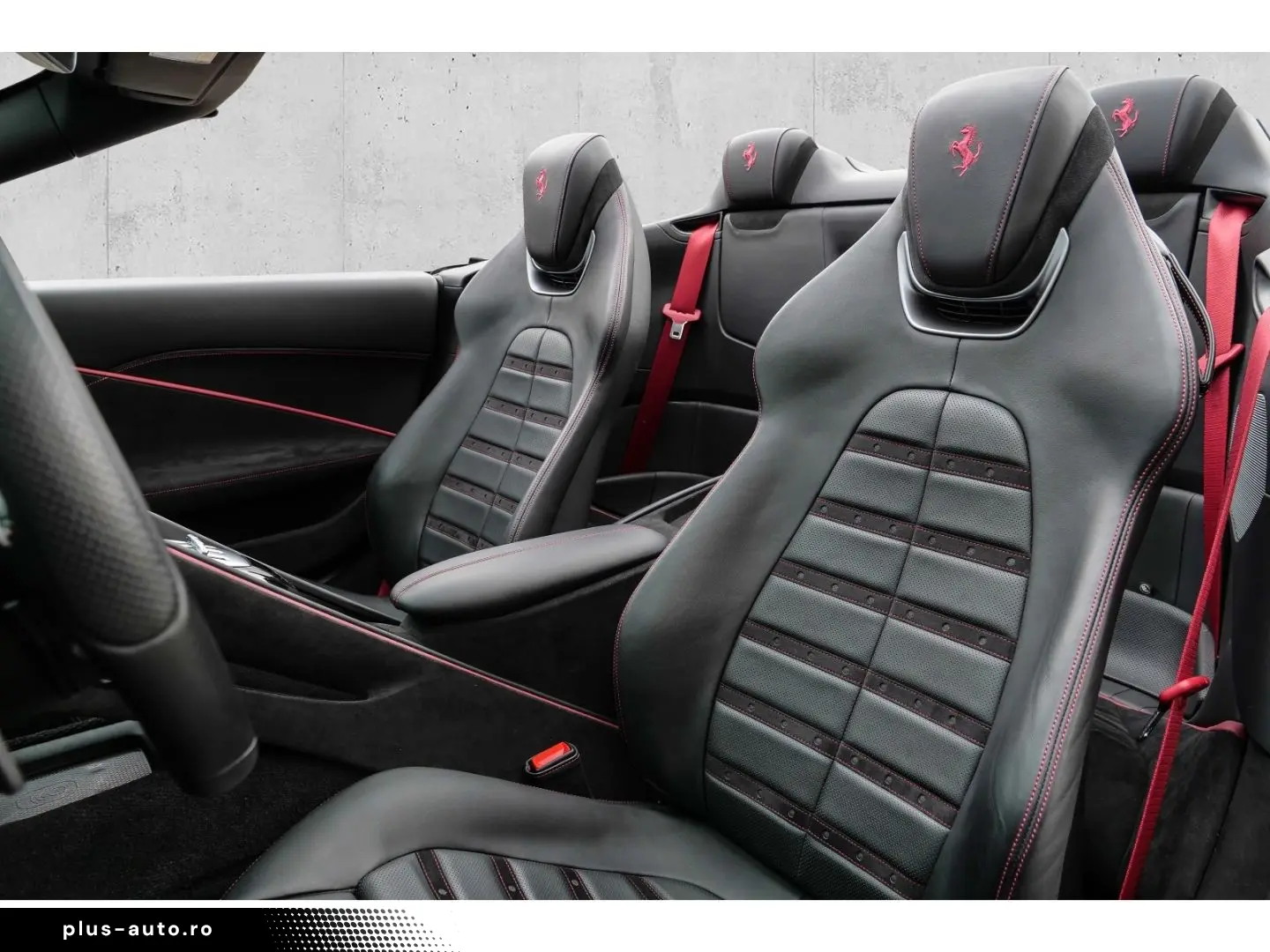 FERRARI Roma Spider  Leder LED CarPlay Daytona-Design