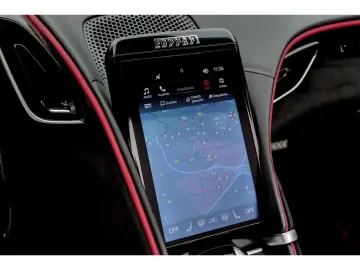 FERRARI Roma Spider  Leder LED CarPlay Daytona-Design