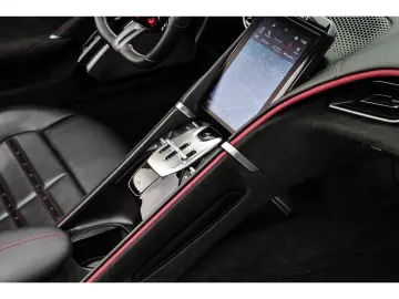 FERRARI Roma Spider  Leder LED CarPlay Daytona-Design