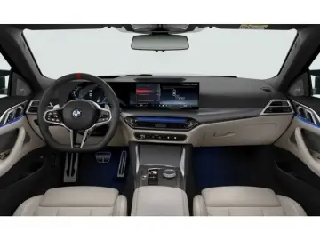 BMW M440i xDrive Coupe Glasdach Driving Assistant Pr