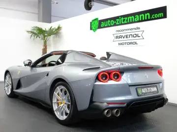 FERRARI 812 GTS CARBON LIFT JBL SURROUND VIEW ALCANTARA