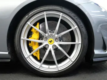 FERRARI 812 GTS CARBON LIFT JBL SURROUND VIEW ALCANTARA