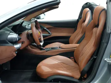 FERRARI 812 GTS CARBON LIFT JBL SURROUND VIEW ALCANTARA