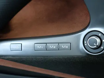 FERRARI 812 GTS CARBON LIFT JBL SURROUND VIEW ALCANTARA