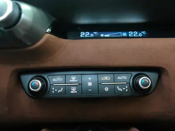 FERRARI 812 GTS CARBON LIFT JBL SURROUND VIEW ALCANTARA