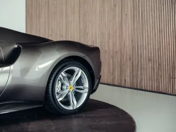 FERRARI 296 GTS Argento Nuerburgring  Carbon