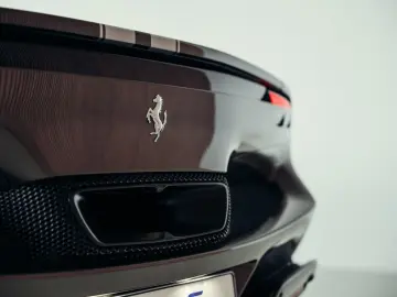 FERRARI 296 GTS Argento Nuerburgring  Carbon