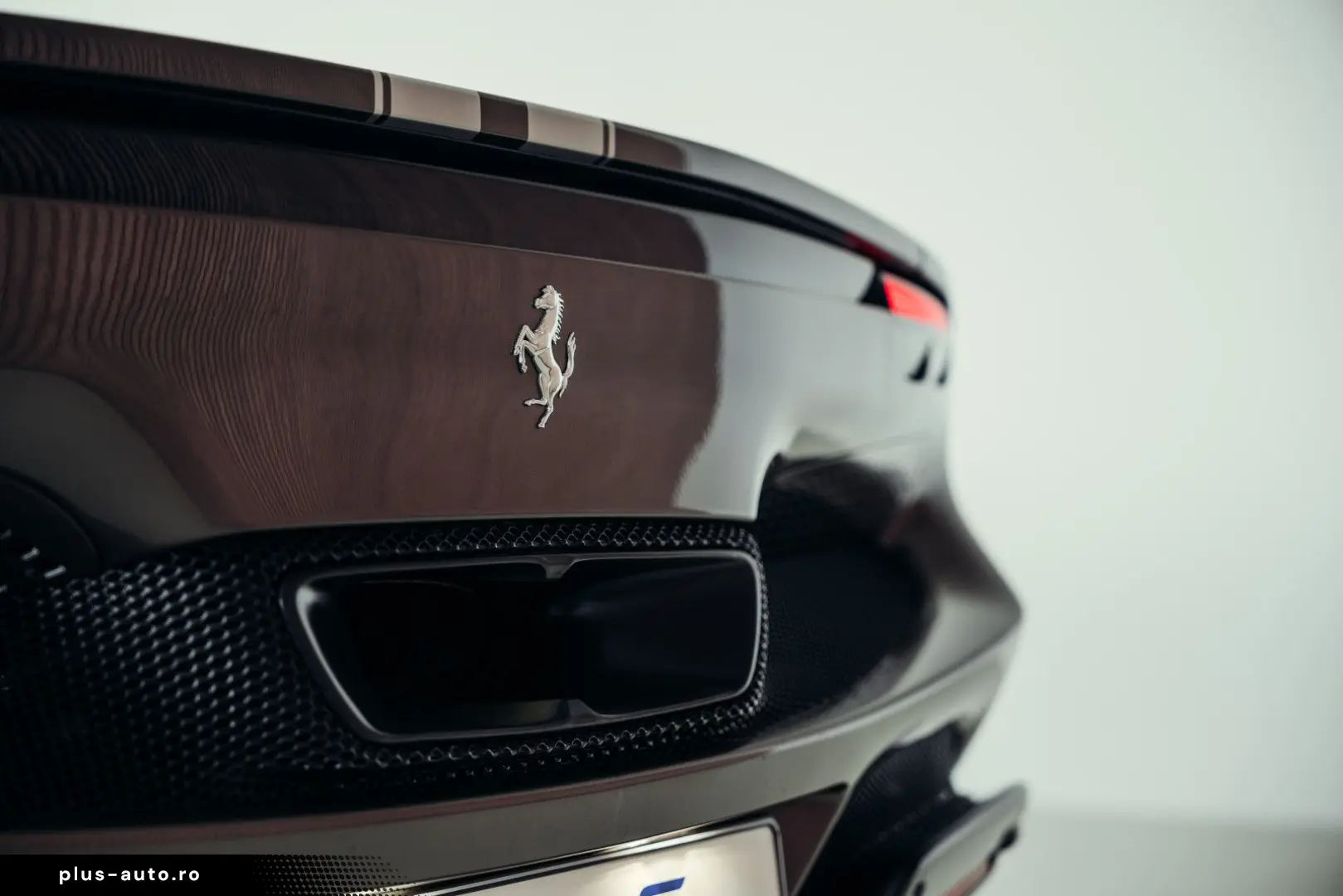 FERRARI 296 GTS Argento Nuerburgring  Carbon