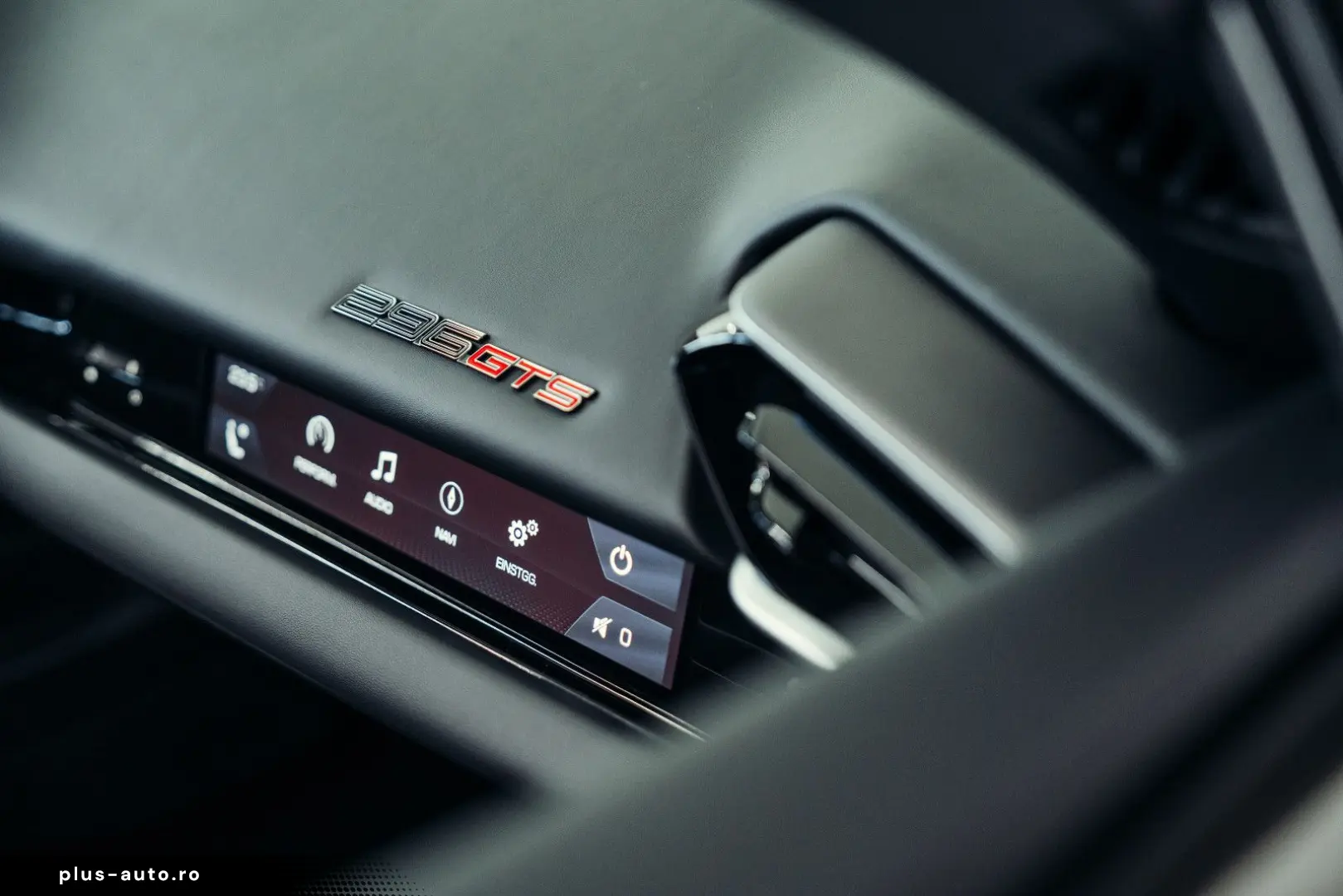 FERRARI 296 GTS Argento Nuerburgring  Carbon