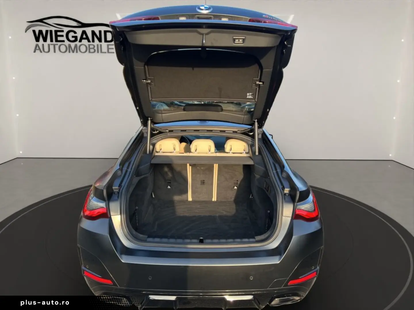 BMW M440i xDrive Gran Coupe PANO INNO STANDHEIZUNG