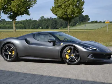 FERRARI 296 GTB DCT LIFT 360 JBL CARPLAY SITZKLIMA PPF!