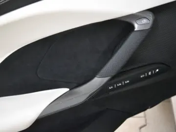 FERRARI 296 GTB DCT LIFT 360 JBL CARPLAY SITZKLIMA PPF!