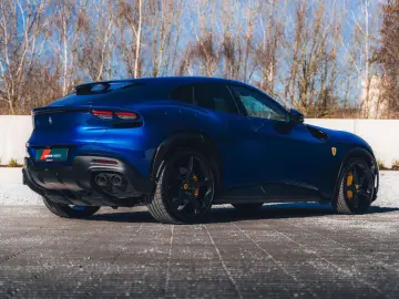 FERRARI Purosangue Blu Tour De France   Pano   Travel Se