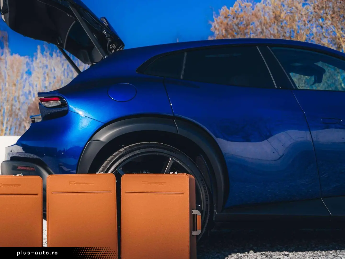 FERRARI Purosangue Blu Tour De France   Pano   Travel Se