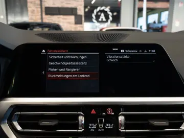 BMW M440i Coupe xDrive M-AGA PANO ACC AHK LED