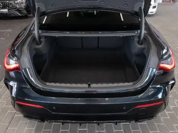 BMW M440i Coupe xDrive M-AGA PANO ACC AHK LED