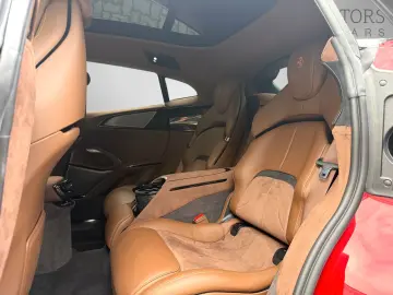 FERRARI Purosangue Full Carbon Massage heated&cooled