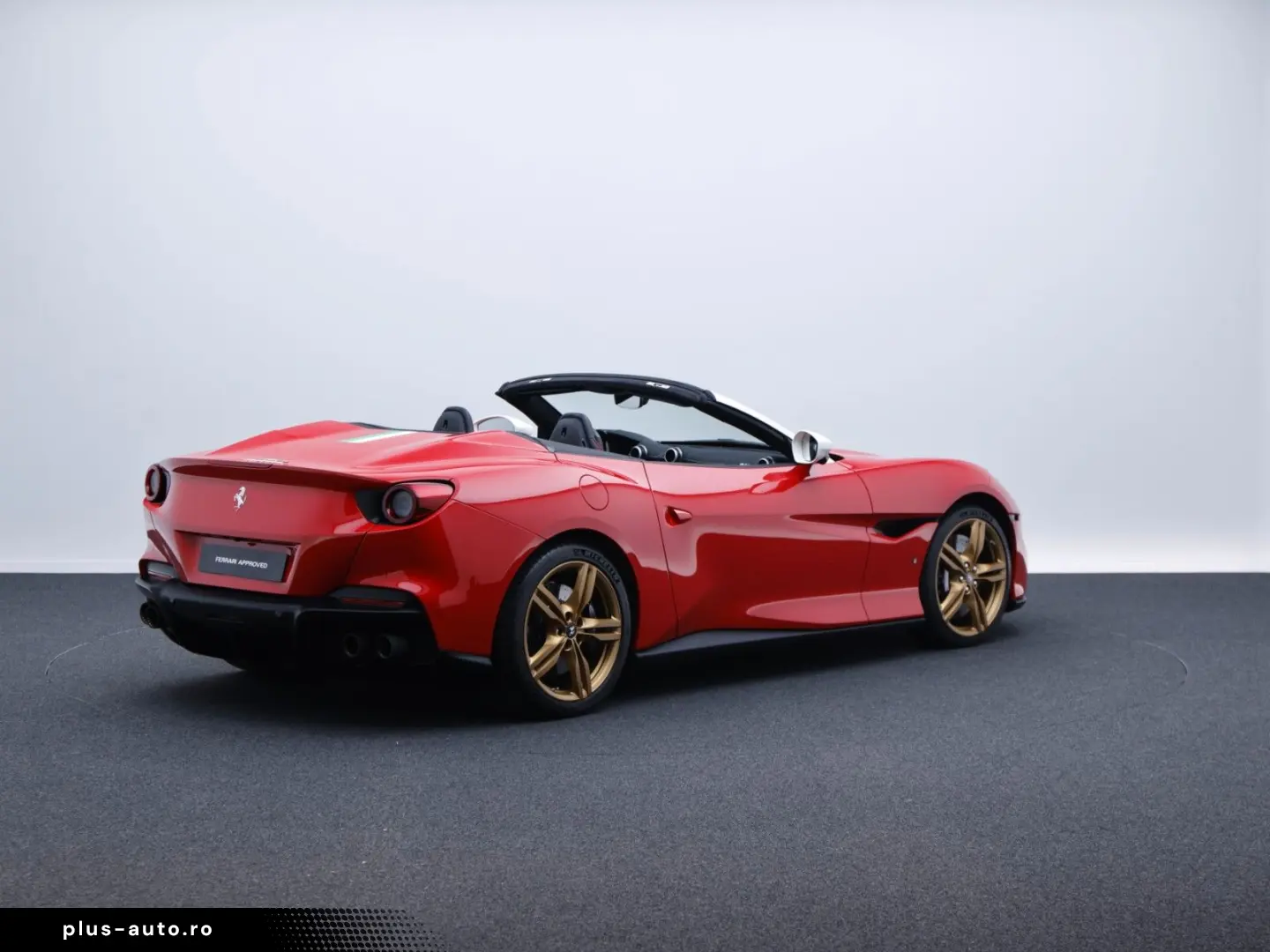 FERRARI Portofino M
