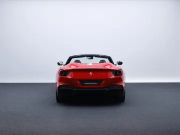 FERRARI Portofino M