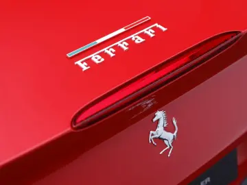 FERRARI Portofino M