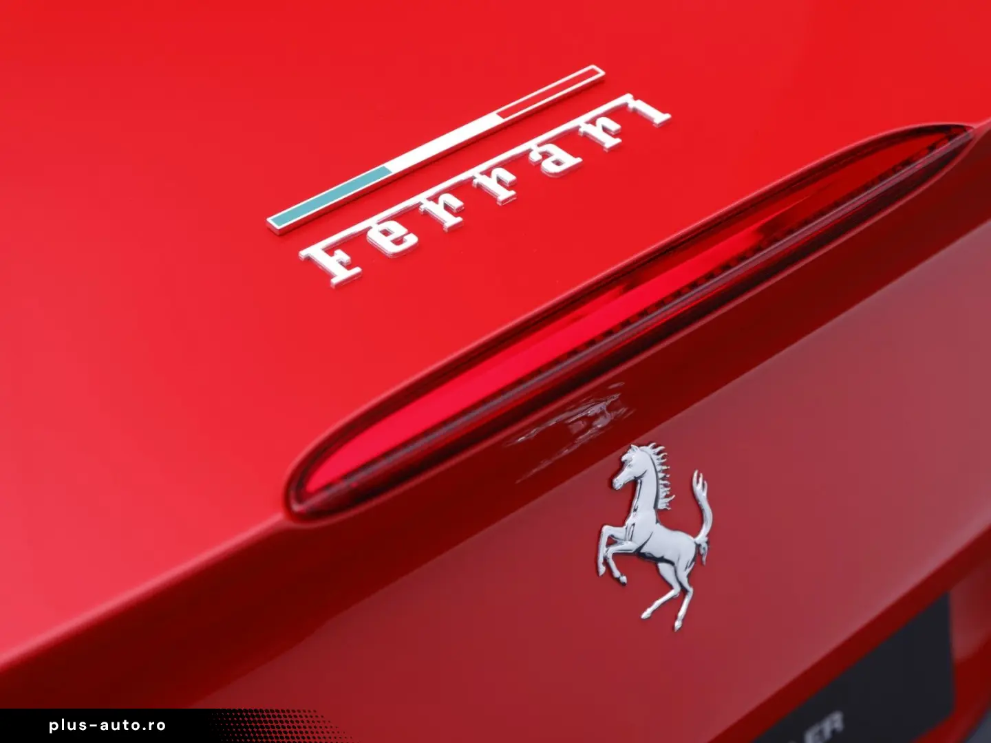 FERRARI Portofino M