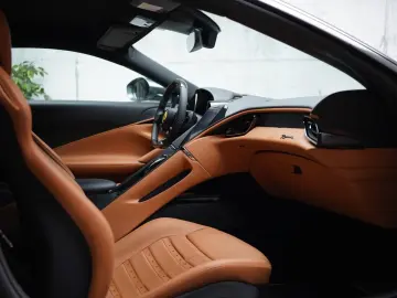 FERRARI Roma   MagneRide   JBL   Matrix   ADAS   LED-CRB